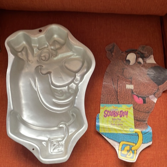 Scooby-Doo cake pan - Picture 2 of 4